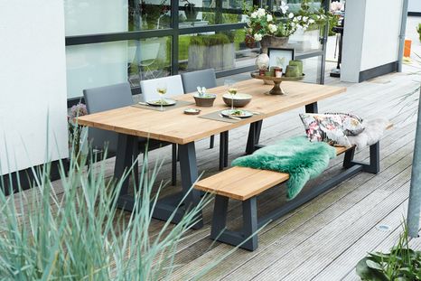 Záhradný teakový stôl SUNS OVADA