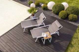 Leto je tu a s ním aj čas na dokonalý relax! 🌞✨ Predstavujem vám môjho nového obľúbenca - hliníkové lehátko SUNS TERME. 😍...